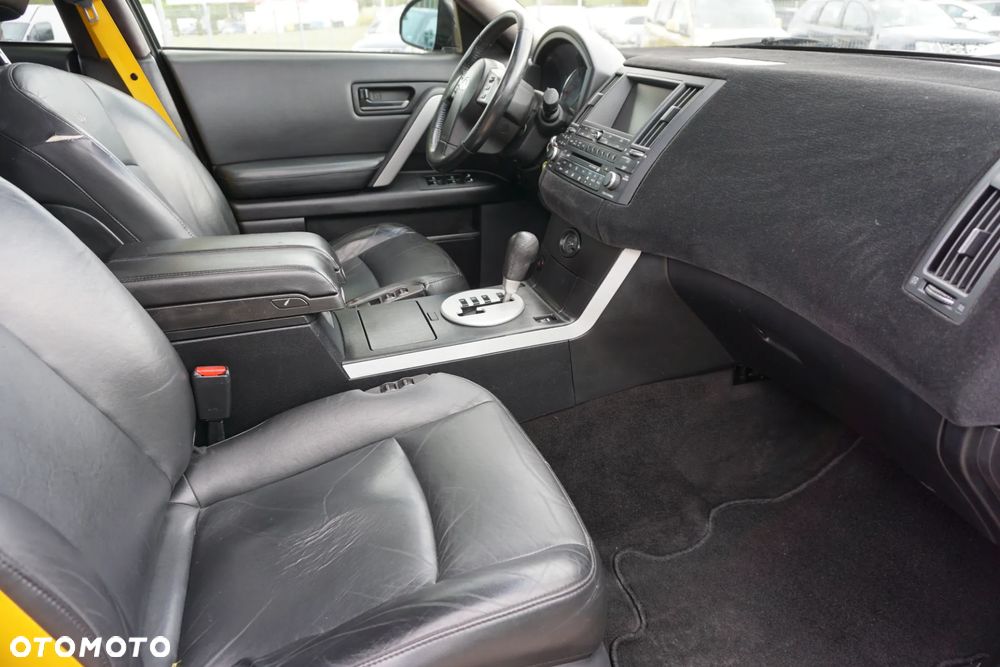 Infiniti FX - 18