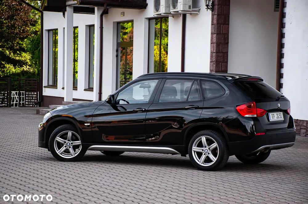 BMW X1 xDrive18d - 14