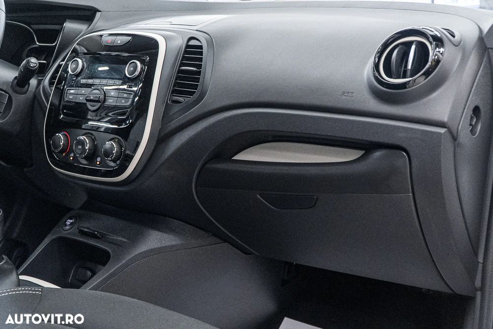 Renault Captur TCe Life - 32
