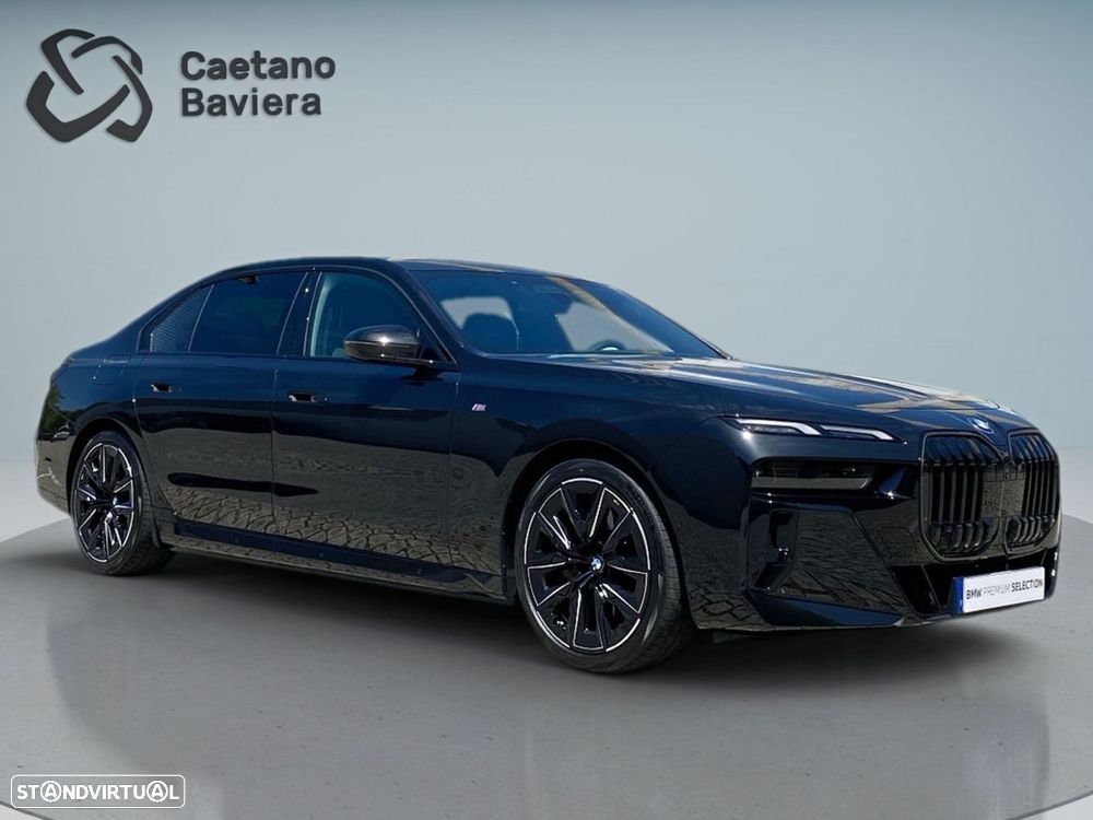 BMW i7 eDrive50 Pack Desportivo M Pro — fotografia 32