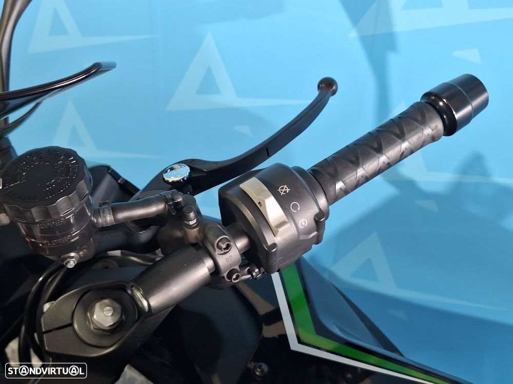 Kawasaki Ninja 1000 SX - 9