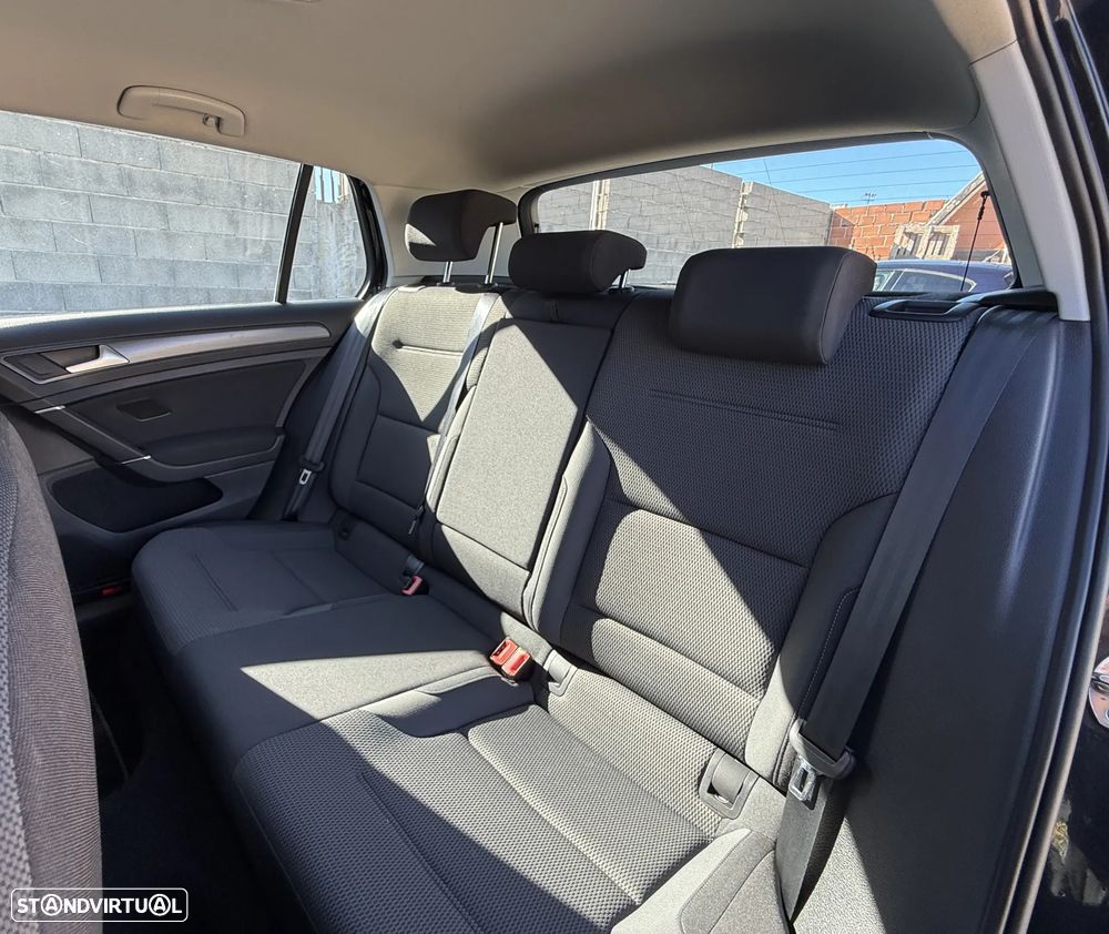 VW Golf 1.6 TDI Stream - 6