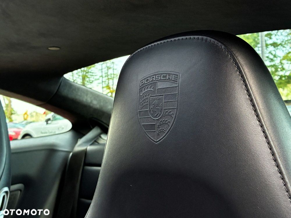 Porsche 911 - 24
