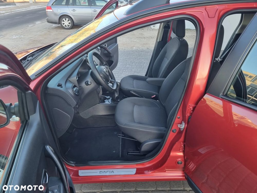 Dacia Logan SCe 75 Essential - 5