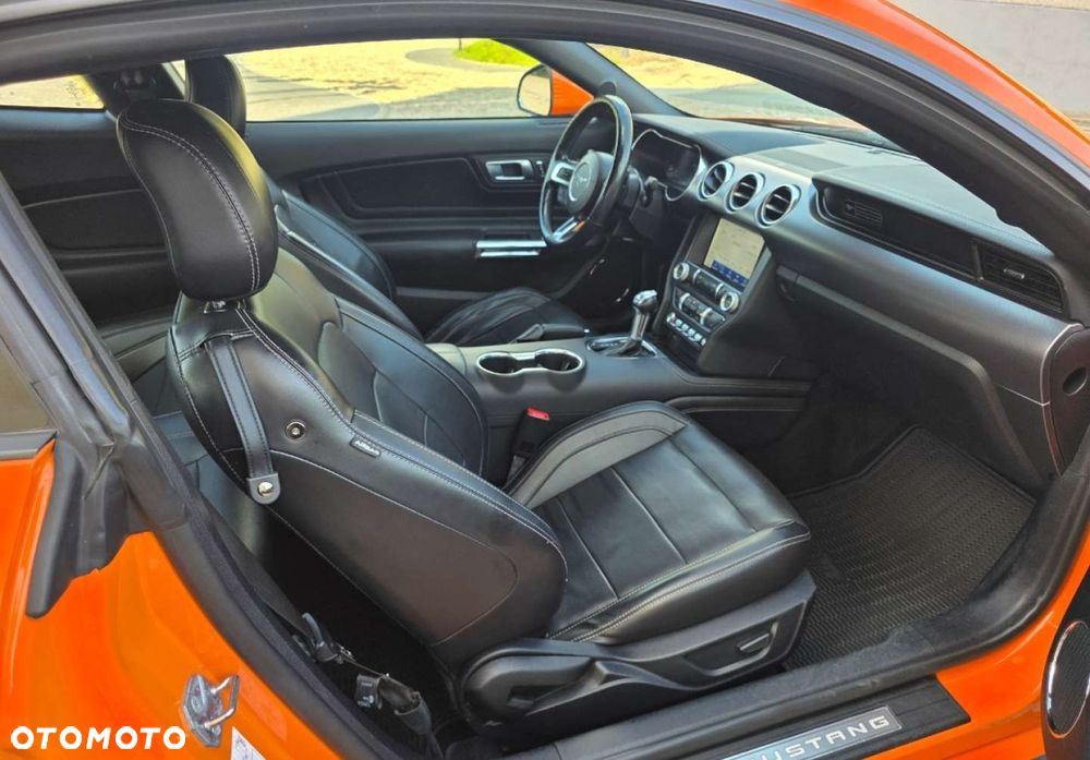Ford Mustang 5.0 V8 GT - 24