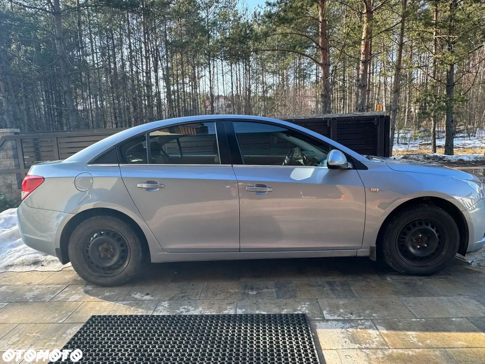 Chevrolet Cruze 1.6 LT - 14