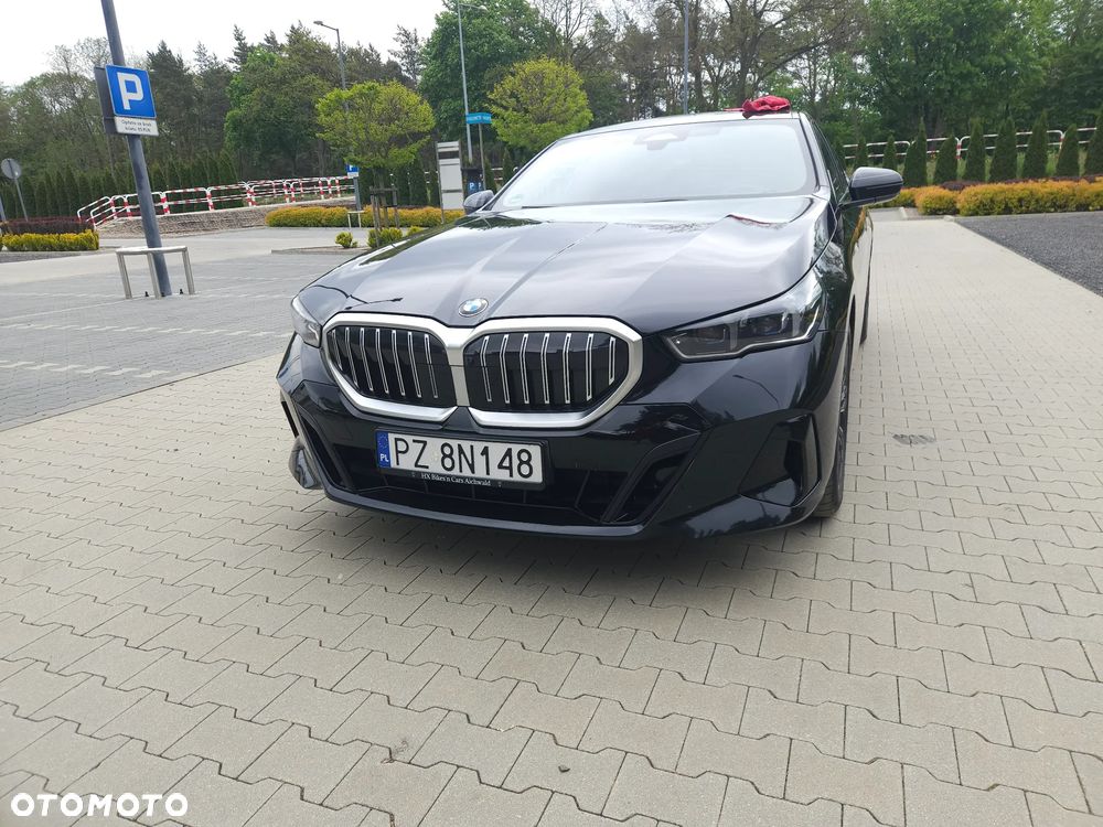 BMW Seria 5 520i M Sport Edition - 34