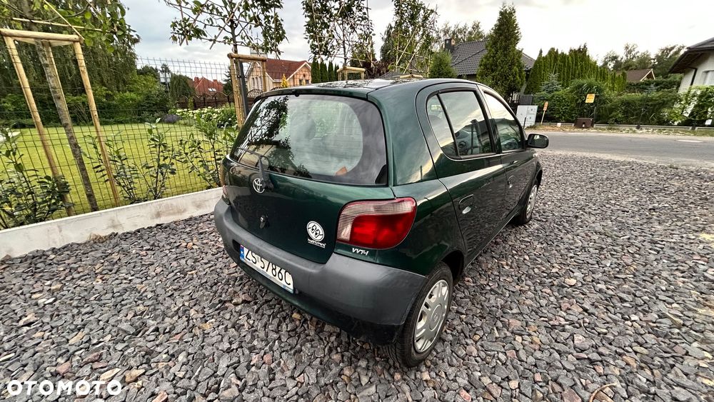 Toyota Yaris - 6