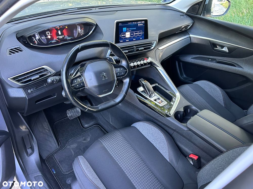 Peugeot 3008 1.5 BlueHDi Active S&S EAT8 - 11