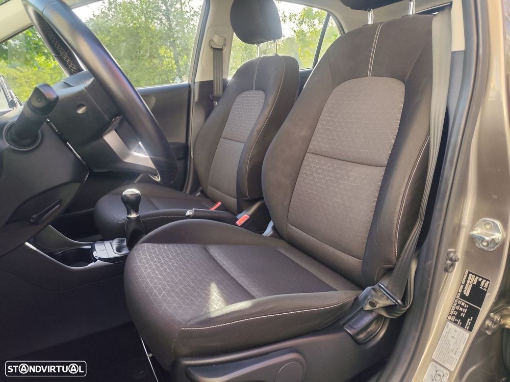 Kia Picanto 1.0 CVVT Urban - 27