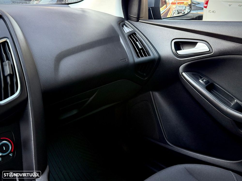 Ford Focus SW 1.5 TDCi Trend ECOnetic - 15