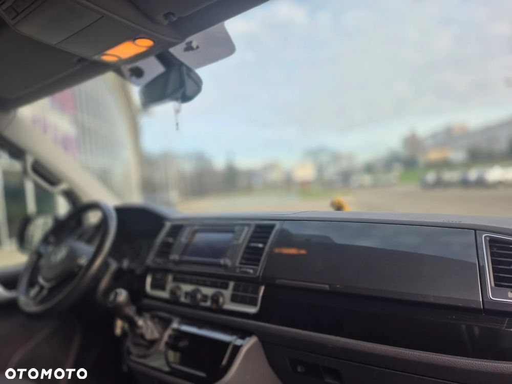 Volkswagen Multivan - 15