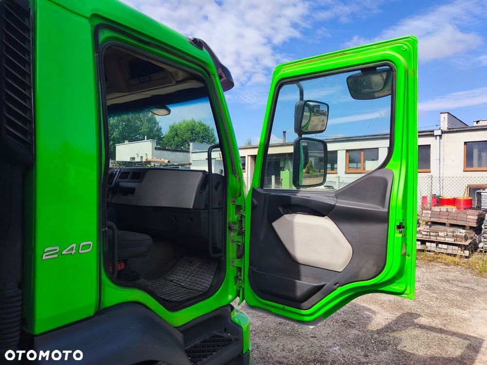 Volvo Fl 240 42R - 13