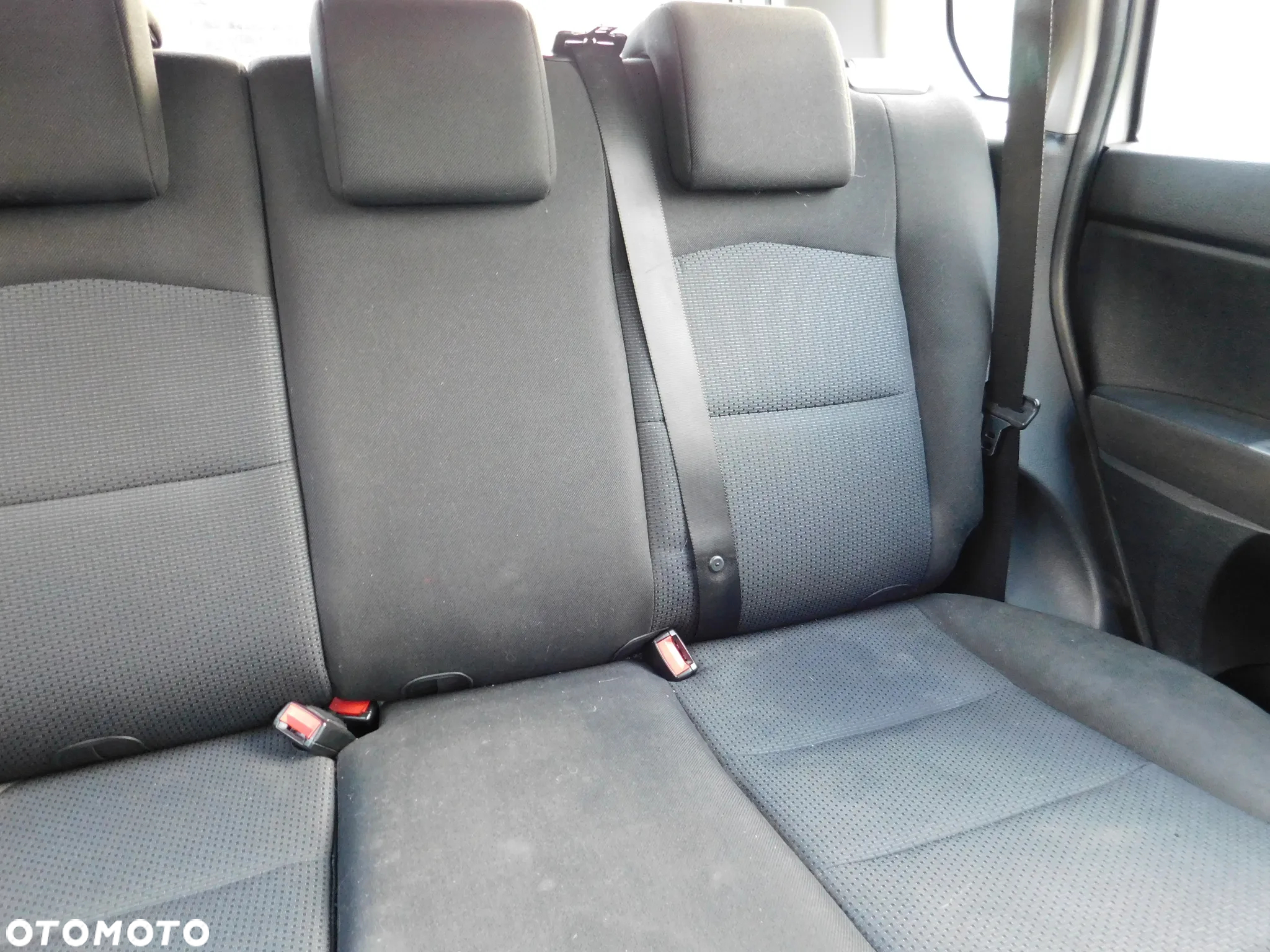 Mazda 2 - 10
