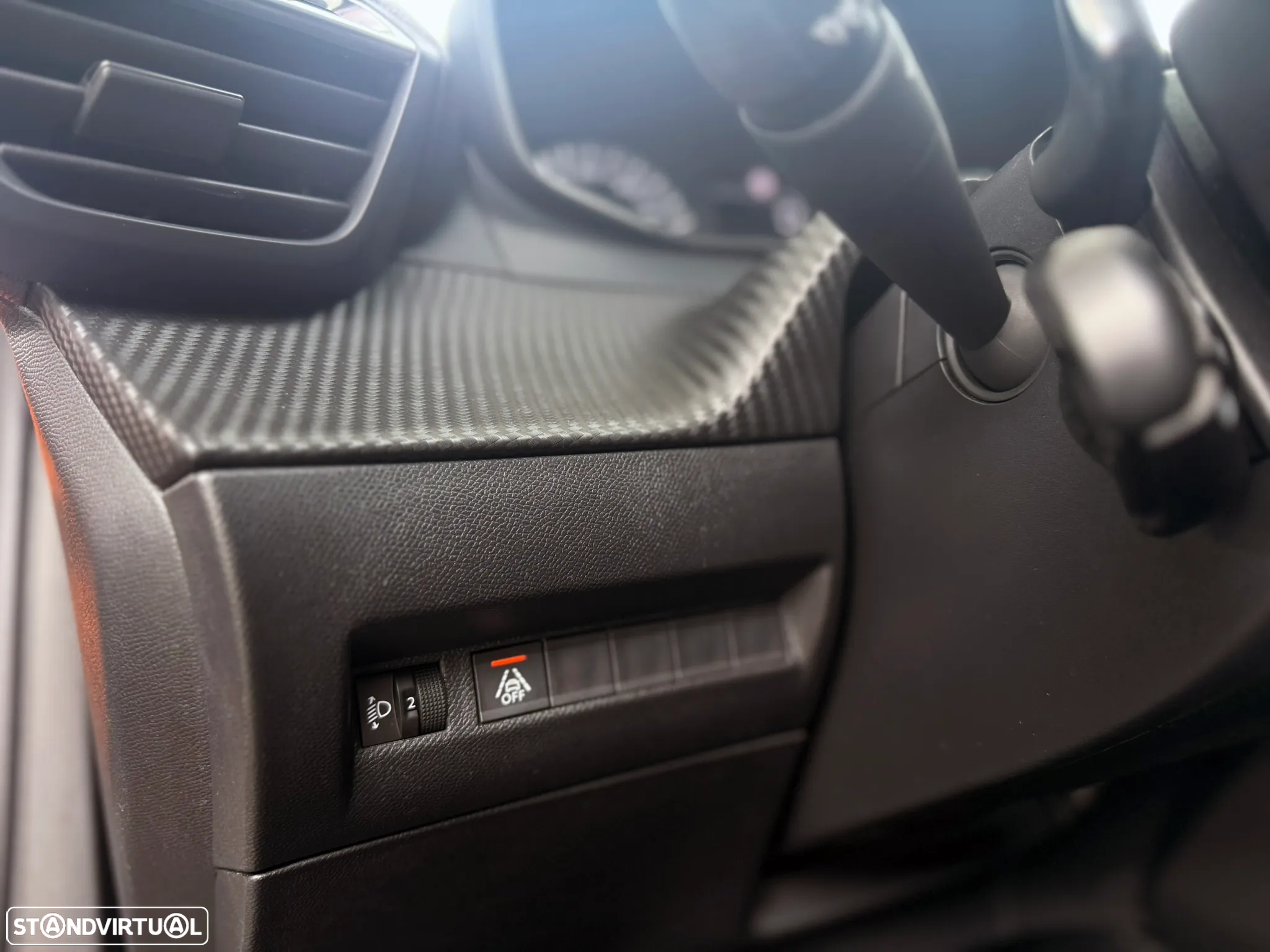 Peugeot 2008 1.2 PureTech Active Pack EAT8 - 10