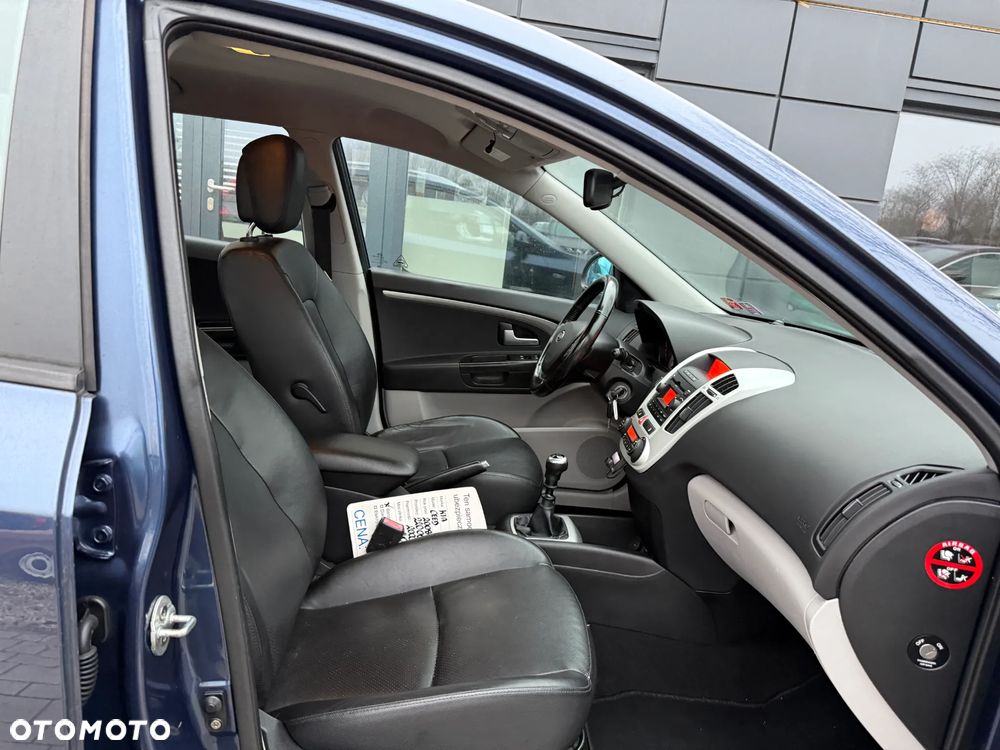 Kia Ceed 2.0 CVVT Spirit - 26