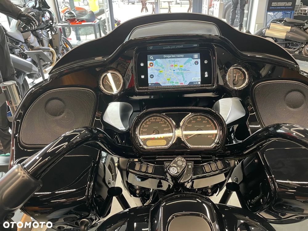 Harley-Davidson Touring Road Glide - 12