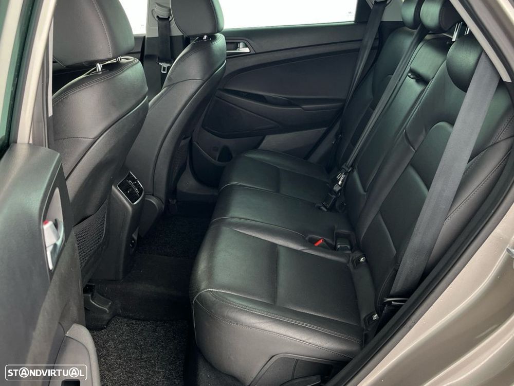 Hyundai Tucson 1.6 CRDi Premium +P.Pe+P.Style Plus DCT - 12