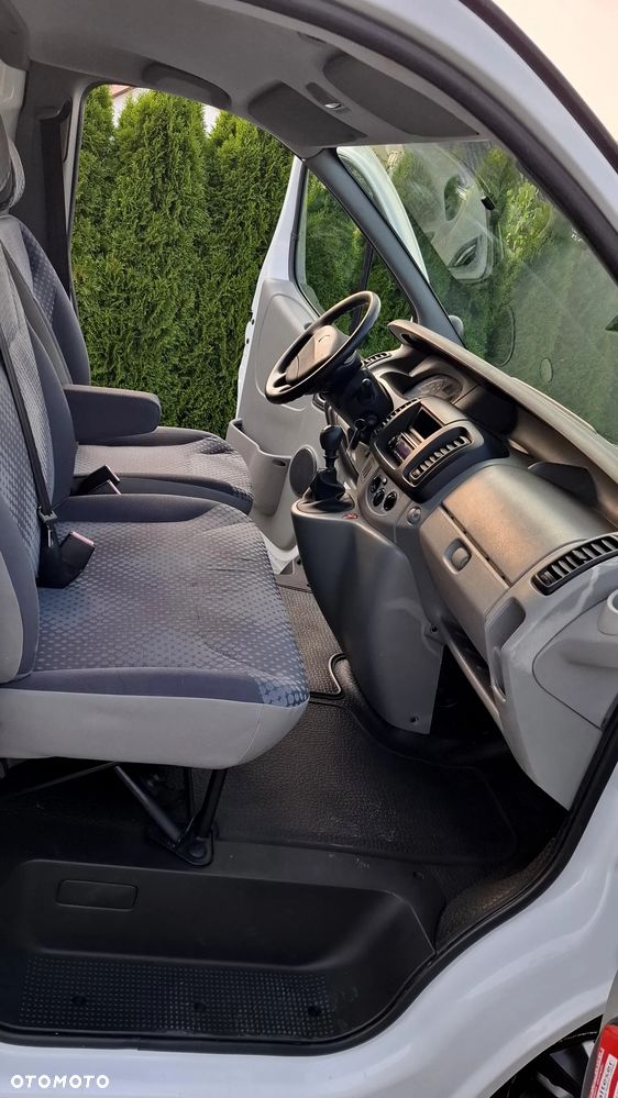 Renault Trafic - 13