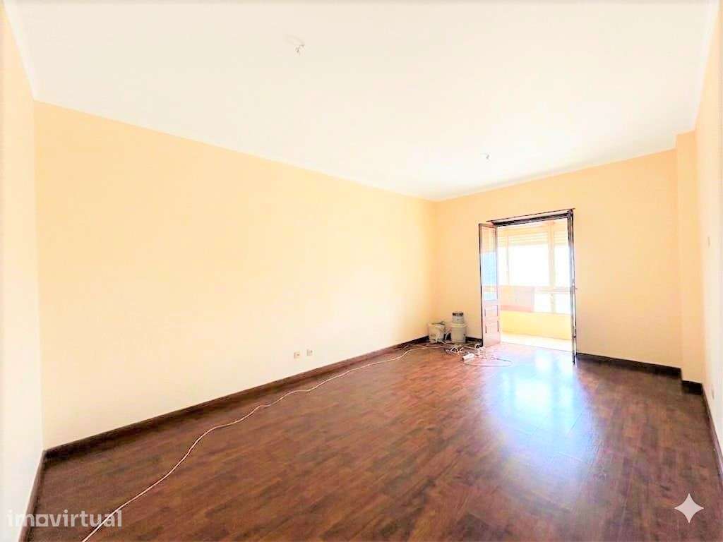 T2 - Renovado / Sotão / Cozinha Equipada - Montijo - Grande imagem: 3/13