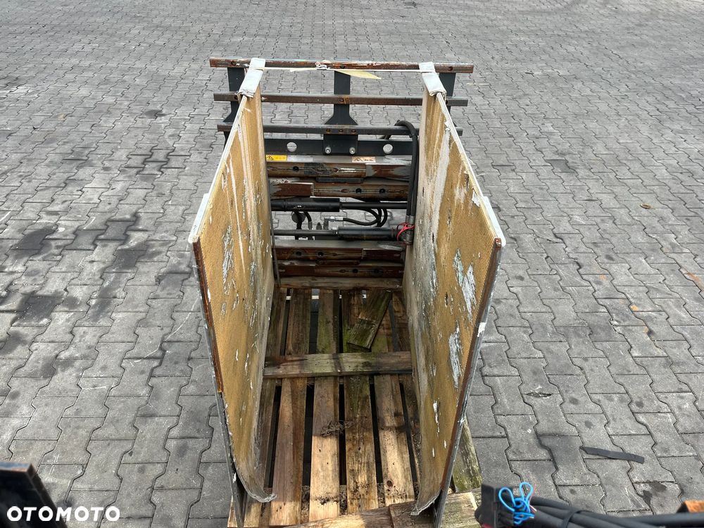 Chwytak / ścisk do kartonów, styropianu, AGD Kaup 1.5T404-1L ID OS1704 - 2