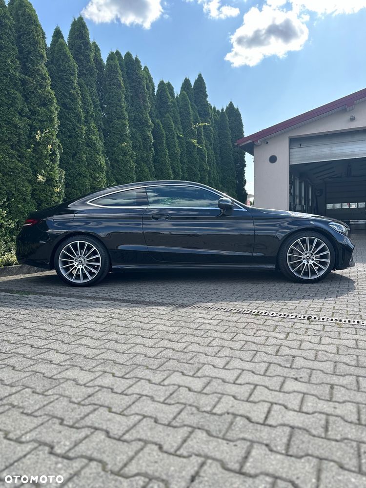 Mercedes-Benz Klasa C 300 4MATIC 9G-TRONIC - 4