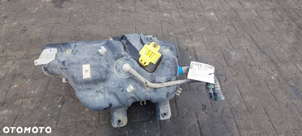 ZBIORNIK ADBLUE FORD TRANSIT MK8 - 2