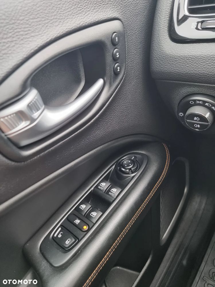 Jeep Compass 1.4 TMair Limited 4WD S&S - 31