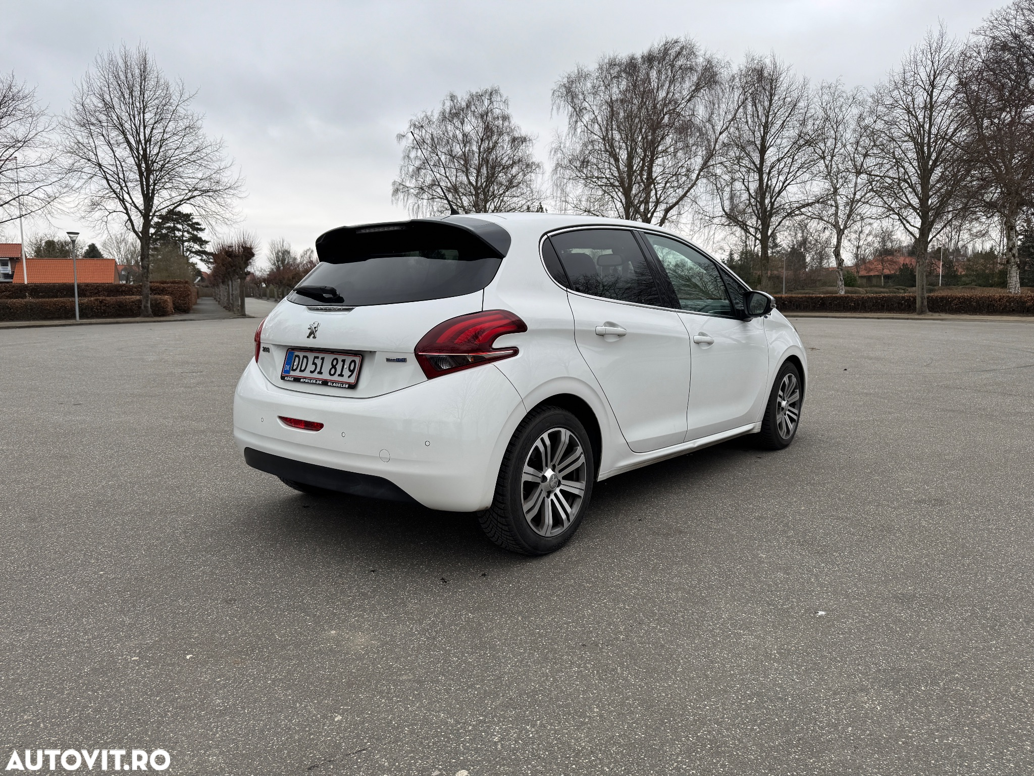 Peugeot 208 Blue-HDi 100 Stop&Start Allure - 4