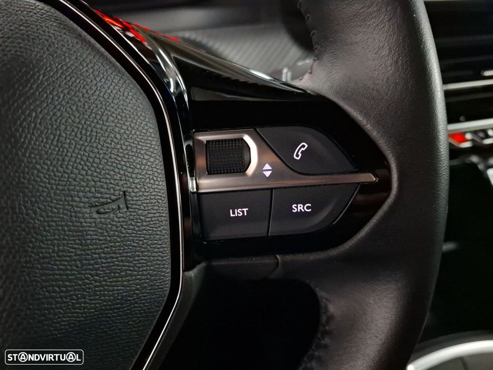 Peugeot 2008 1.2 PureTech Active - 17