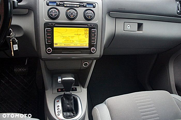 Volkswagen Touran 1.4 TSI DSG Highline - 6