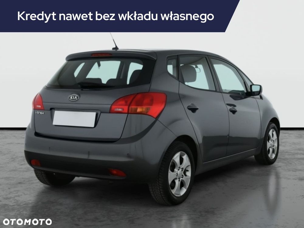 Kia Venga - 7