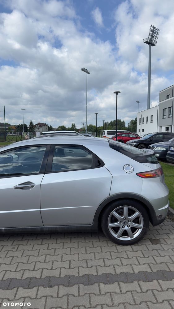 Honda Civic 1.8 Comfort - 3