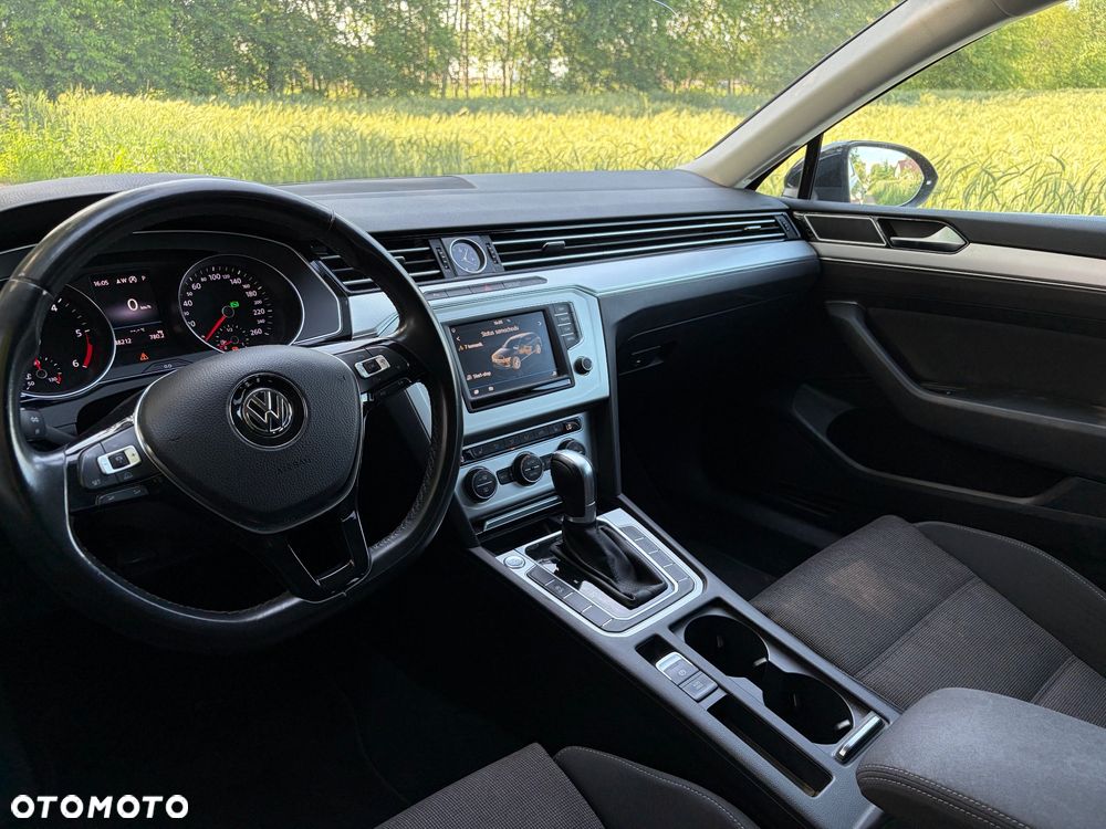 Volkswagen Passat 2.0 TDI SCR DSG Highline - 10