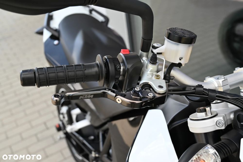 KTM Duke - 12