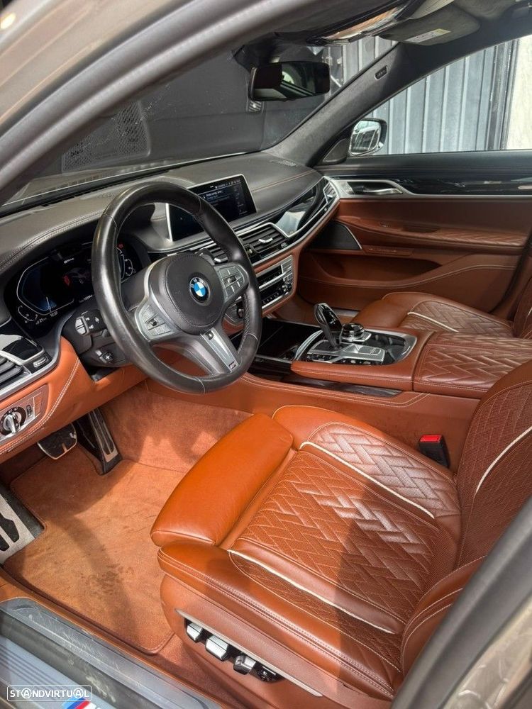 BMW 745 e iPerformance Pack M Auto - 5