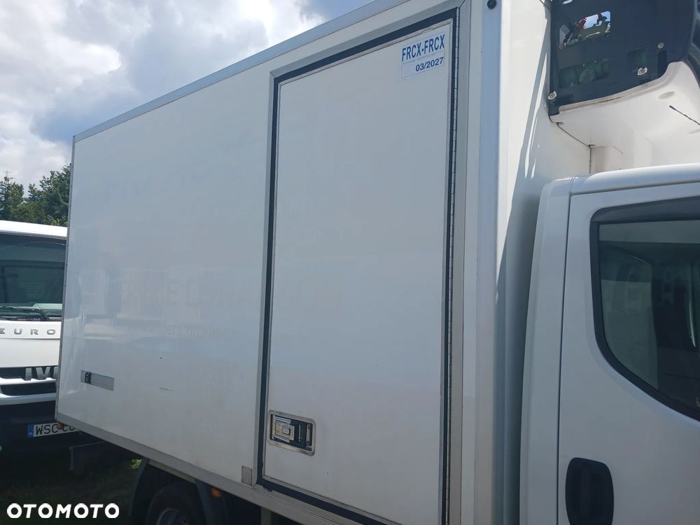 Mitsubishi Canter Fuso 9C18 2018r 299 tyś km Chłodnia Mroźnia Agregat CARRIER Supra 550 - 6