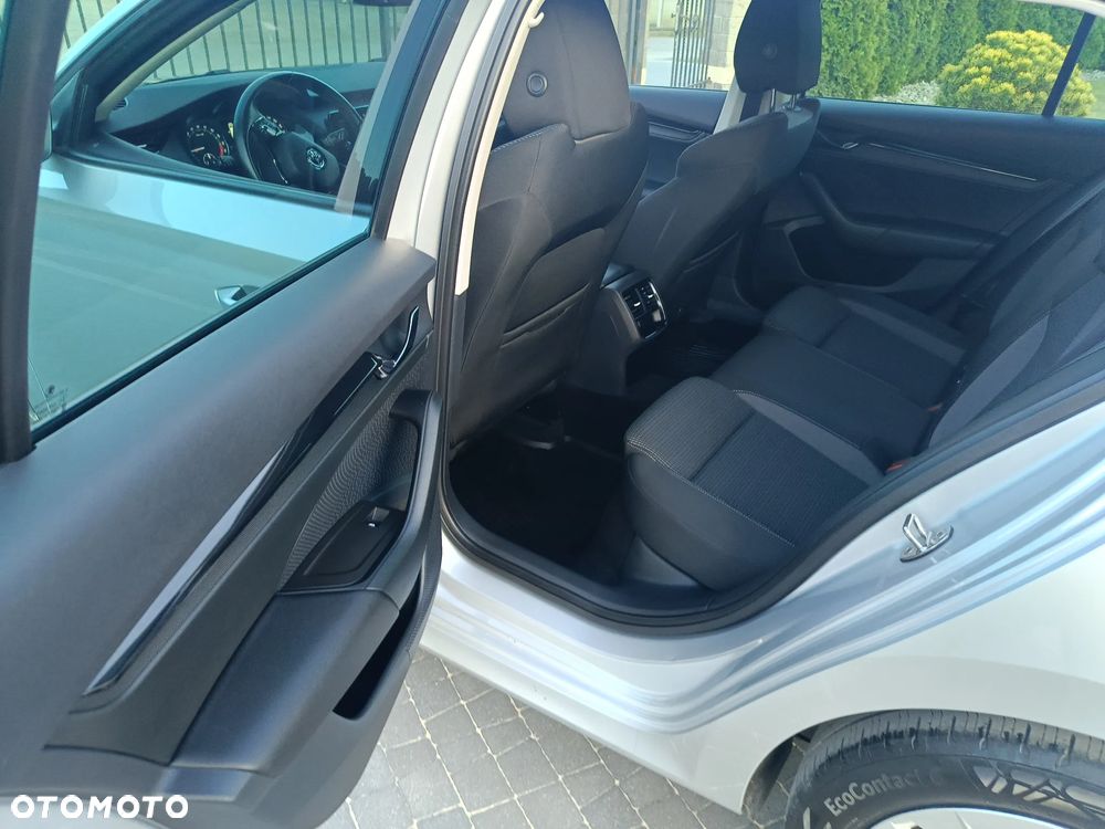 Skoda Octavia 2.0 TDI Ambition - 14