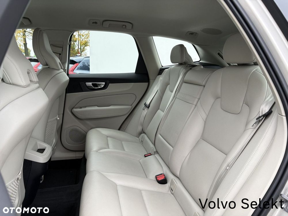 Volvo XC 60 - 21