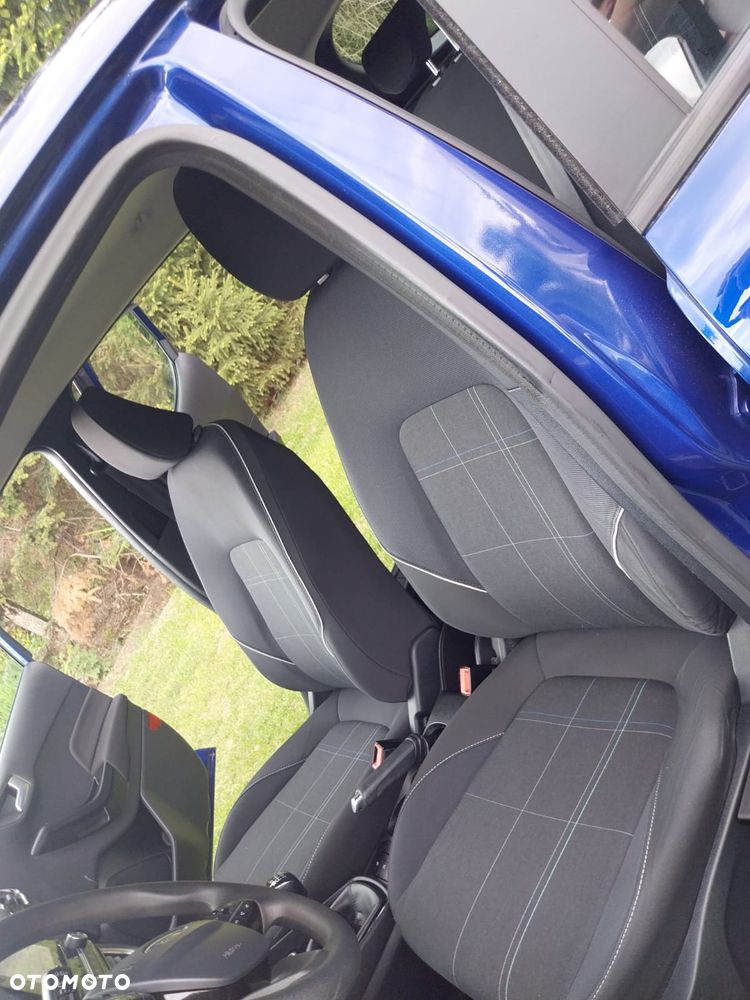 Ford Fiesta 1.0 EcoBoost S&S TITANIUM - 26