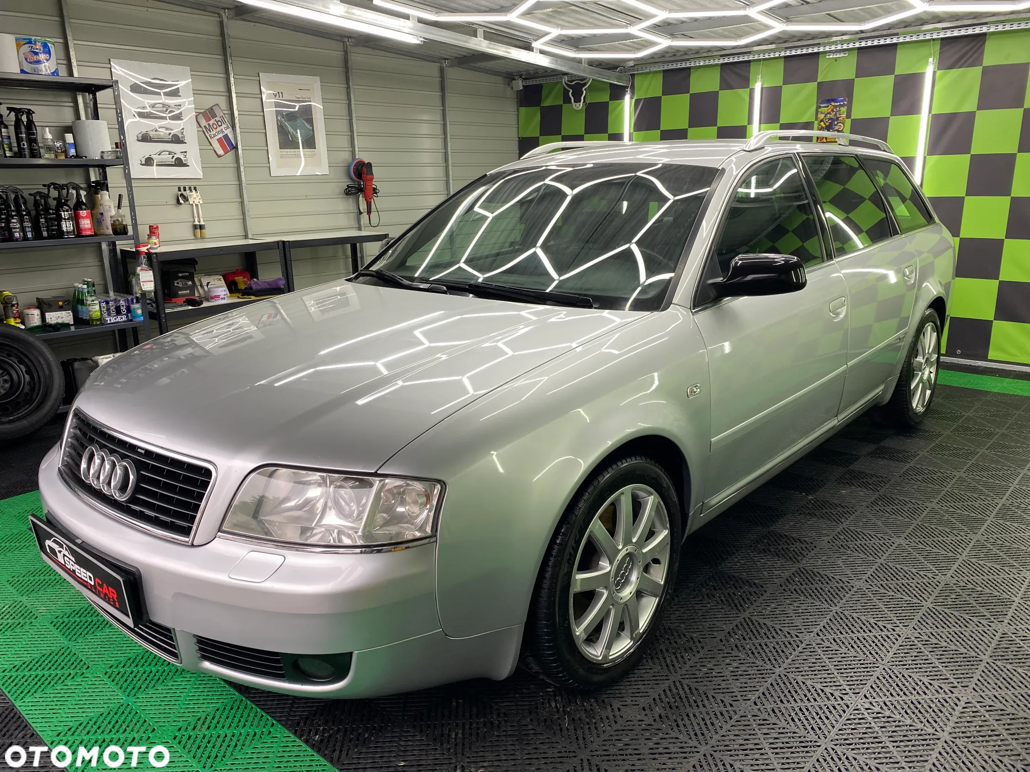 Audi A6 - 4