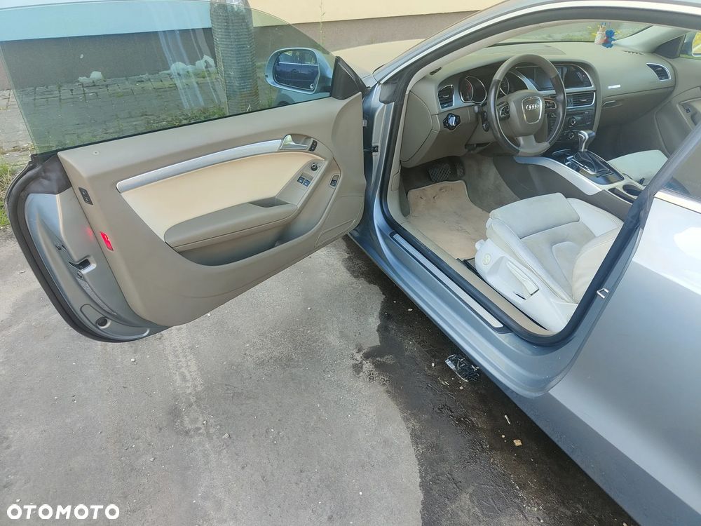 Audi A5 Coupé 2.7 TDI Multitronic - 14