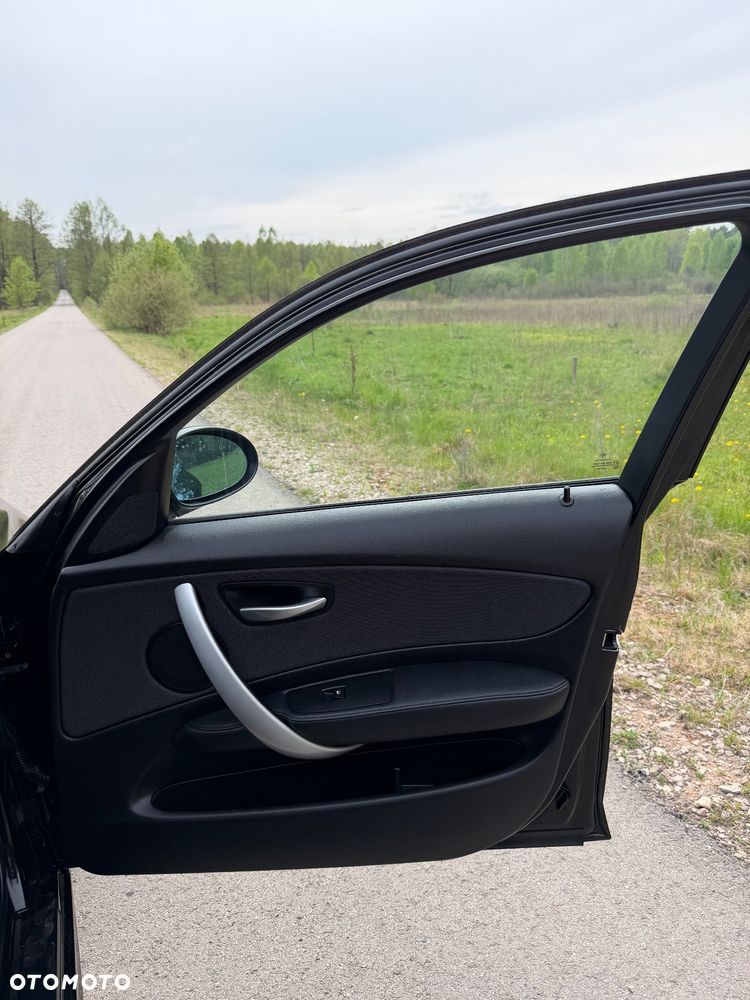 BMW Seria 1 120d DPF Edition Lifestyle - 24