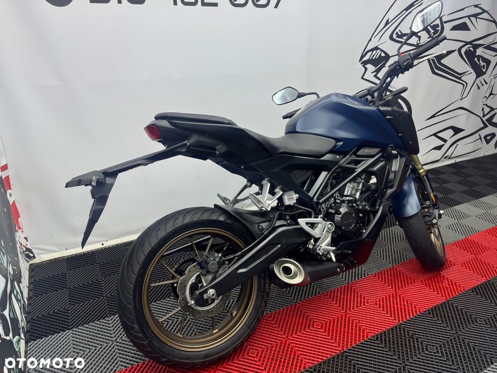 Honda CB - 3