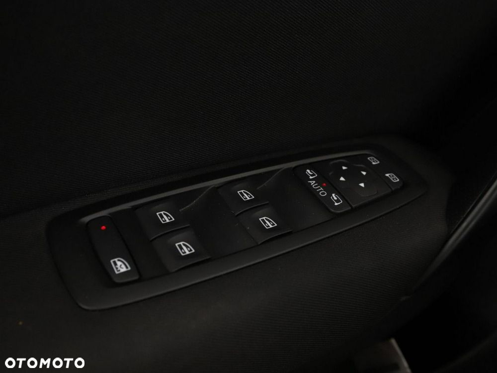 Renault Megane ENERGY TCe 130 EDC BUSINESS - 34