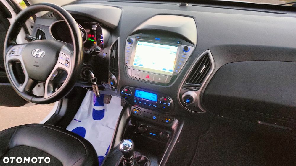 Hyundai ix35 blue 1.6 2WD Finale Gold - 30