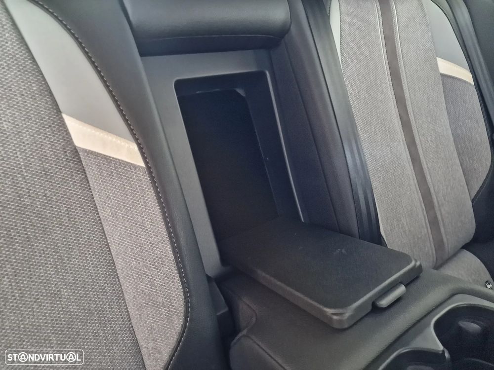 Opel Astra 1.5 D Elegance - 21