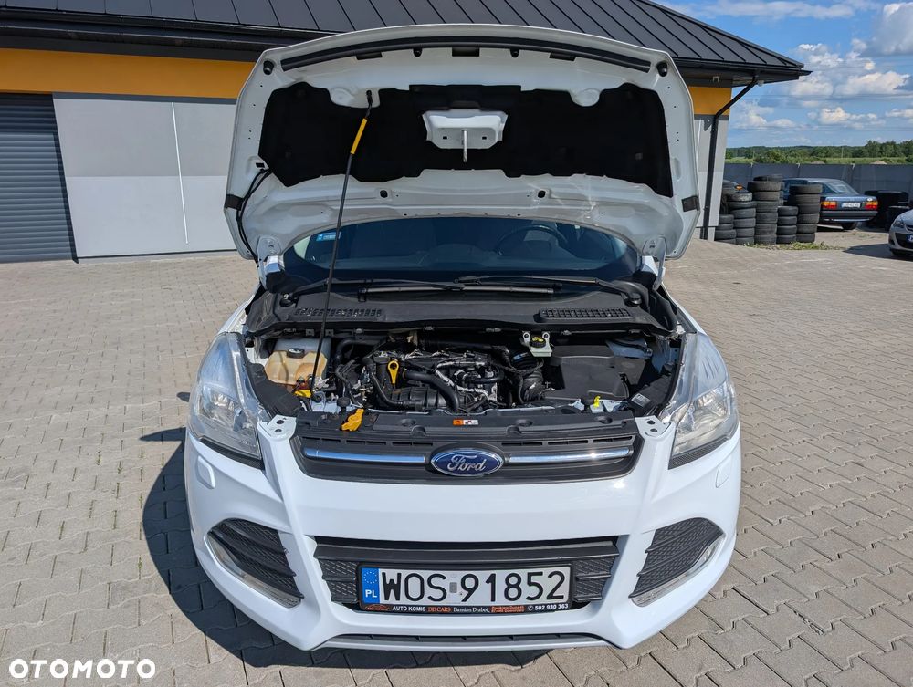 Ford Kuga 1.6 EcoBoost 2x4 Titanium - 19