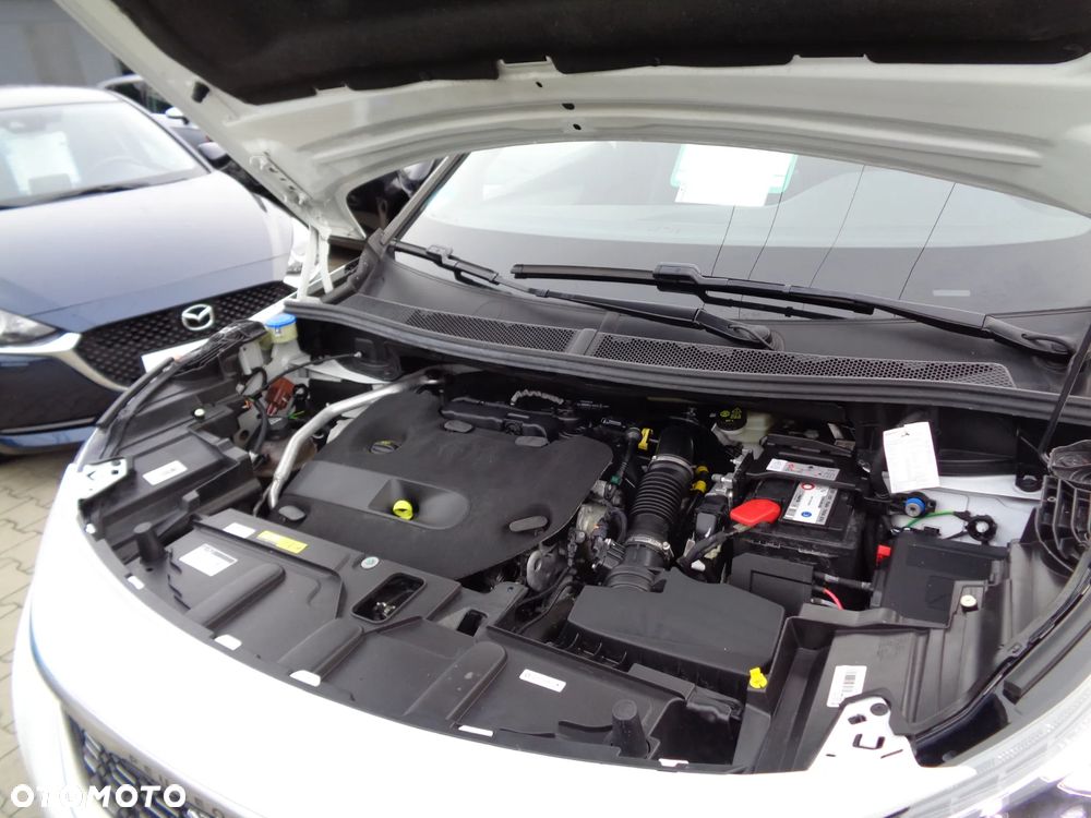 Peugeot 5008 BlueHDi 180 EAT8 GT Pack - 33