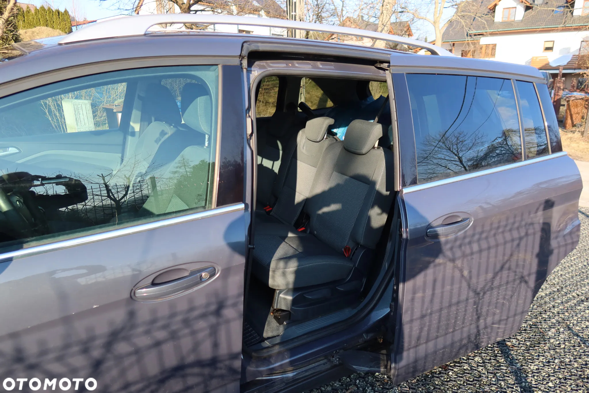 Ford Grand C-MAX - 3